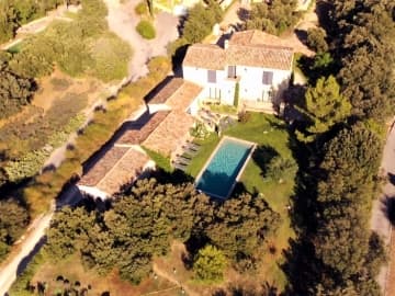 Les Terrasses - Bed and Breakfast in Gordes, French Riviera & Provence