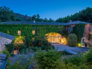 Mas des Oules - Holiday homes villas in Saint-Victor-des-Oules, Occitanie
