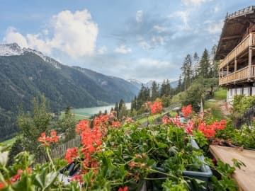 Raffeinhof - Holiday Apartment in St. Walburg - Ulten, South Tyrol