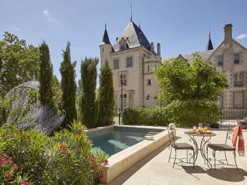Chateau Les Carrasses - Hotel & Self-Catering in Quarante, Occitanie