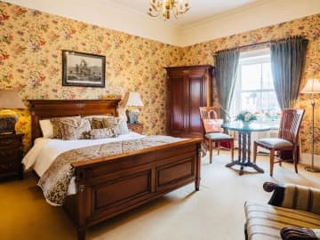 Gleesons Townhouse & Restaurant - Boutique Hotel in Roscommon, West, Galway & Mayo
