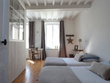 La Maison sur le Quai - Holiday home villa in Port-en-Bessin-Huppain, Normandy